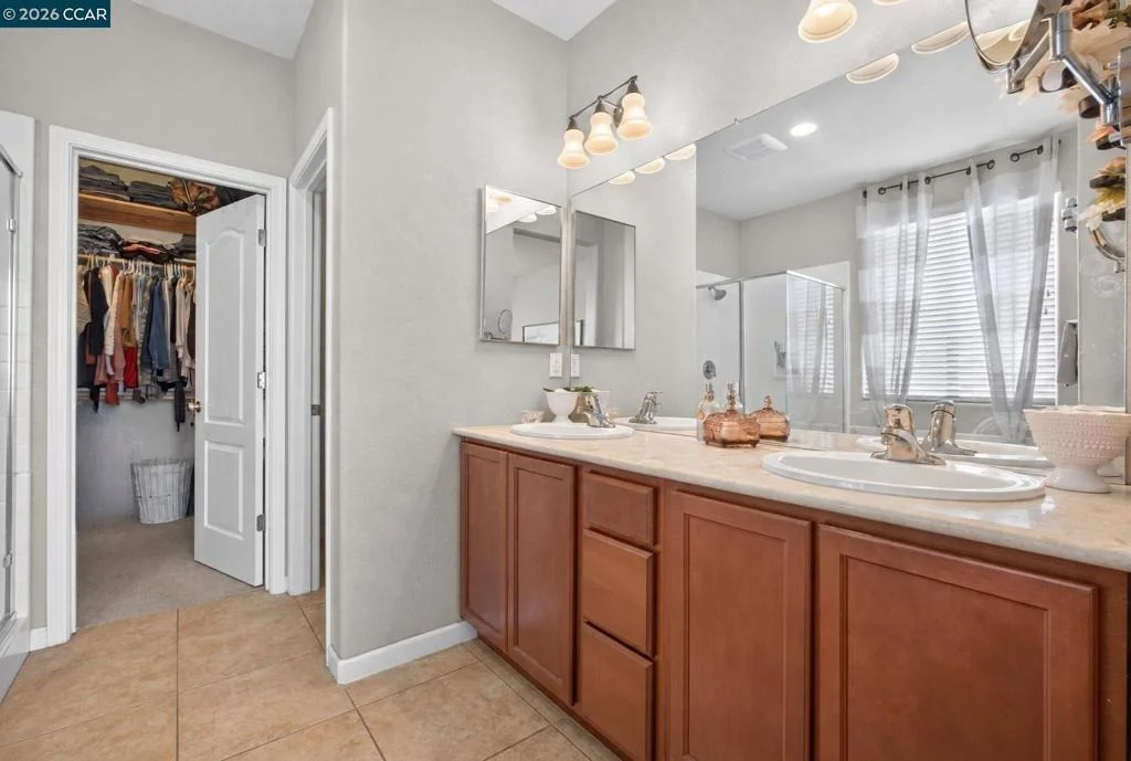 Photo of 328 Silver Bell Way