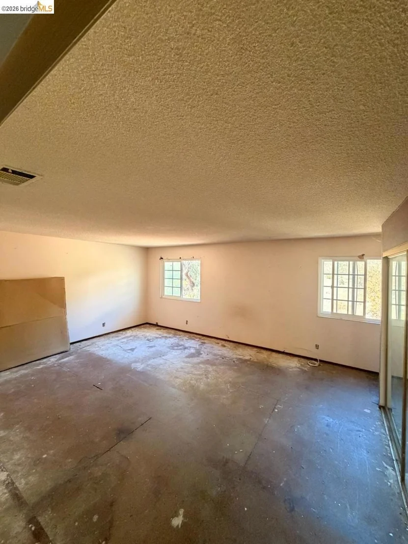 Photo of 28174 Dobbel Ave