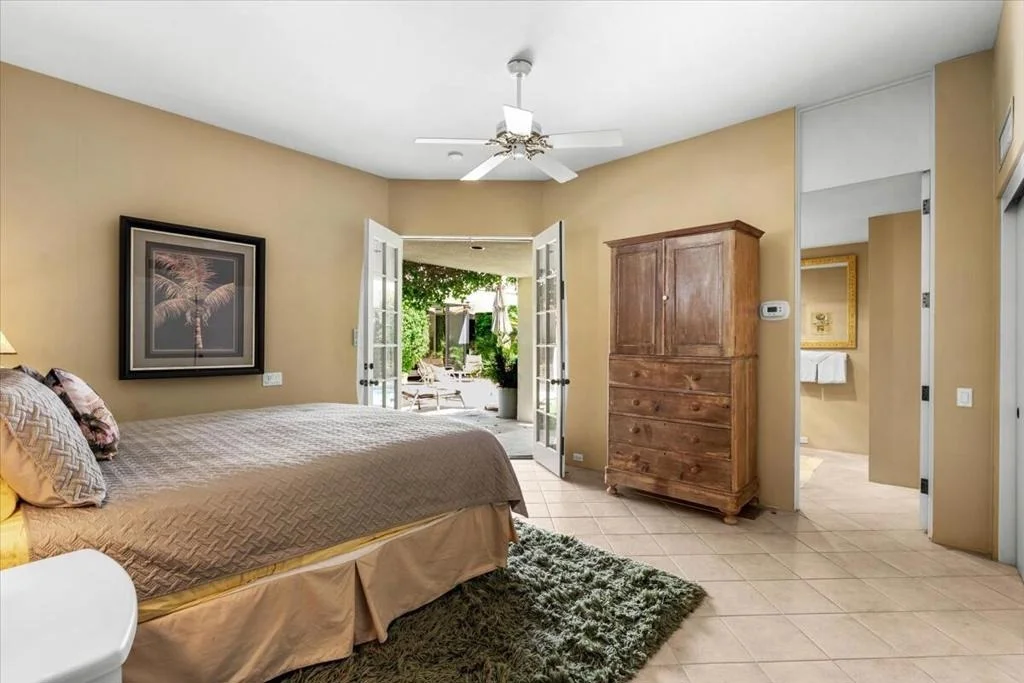 Photo of 77181 Calle Flora