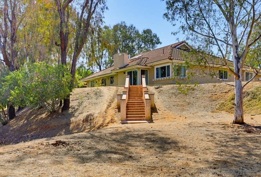 Photo of 15311 Crestview