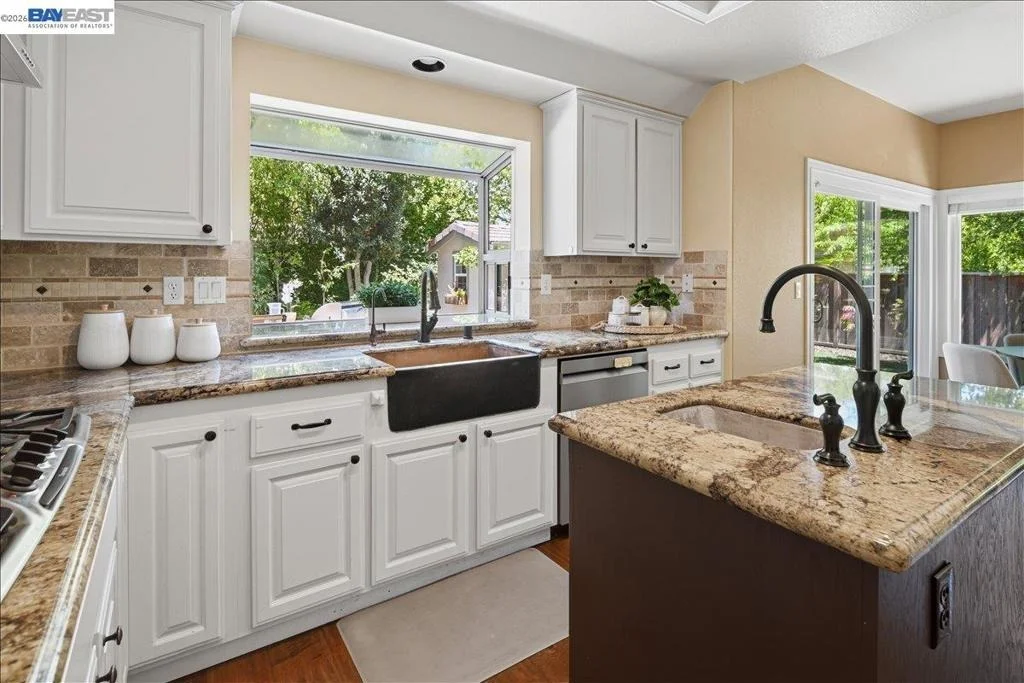 Photo of 3766 Valley View Way