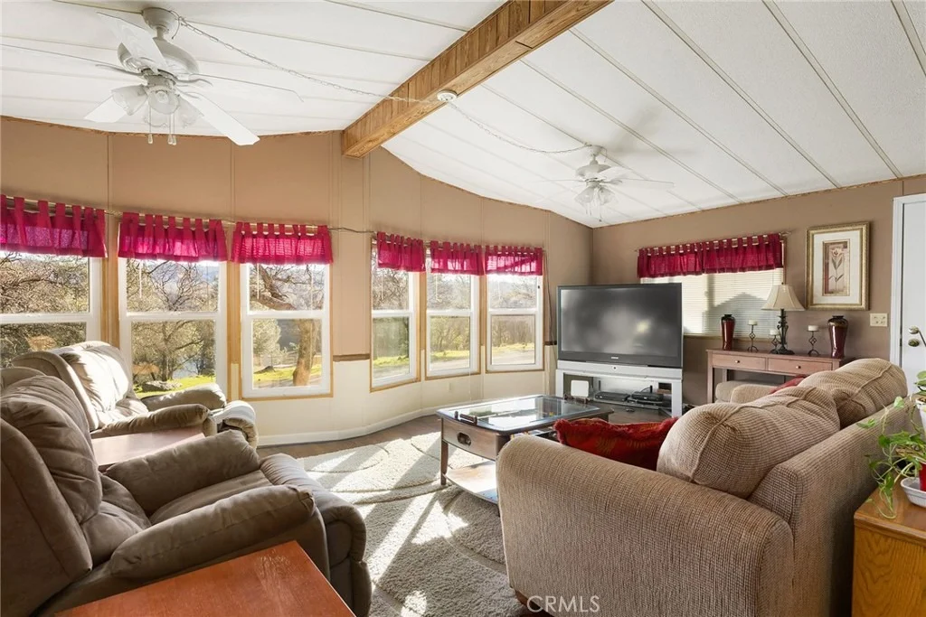 Photo of 544 Lodgeview Drive