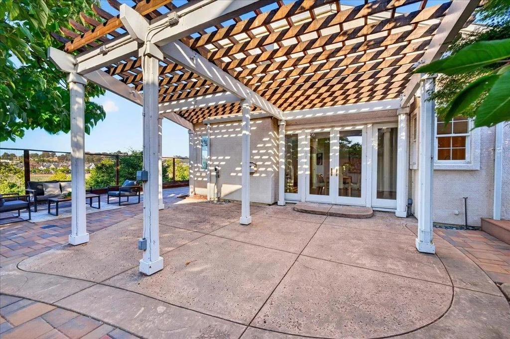 Photo of 232 Overlook Terrace