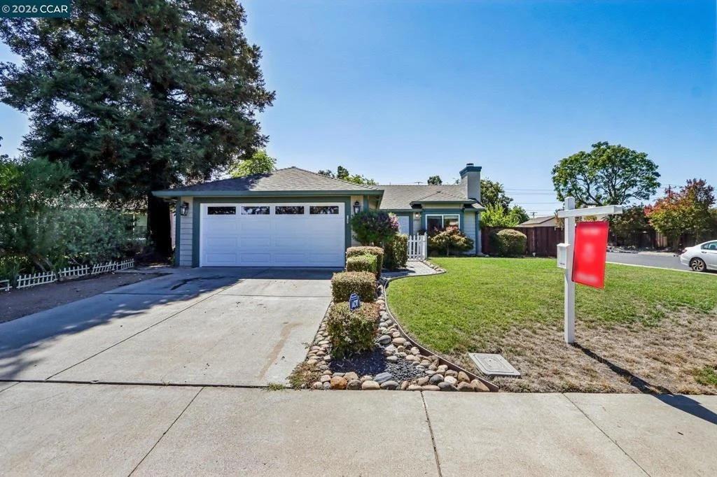 Photo of 3903 Silver Oaks Way