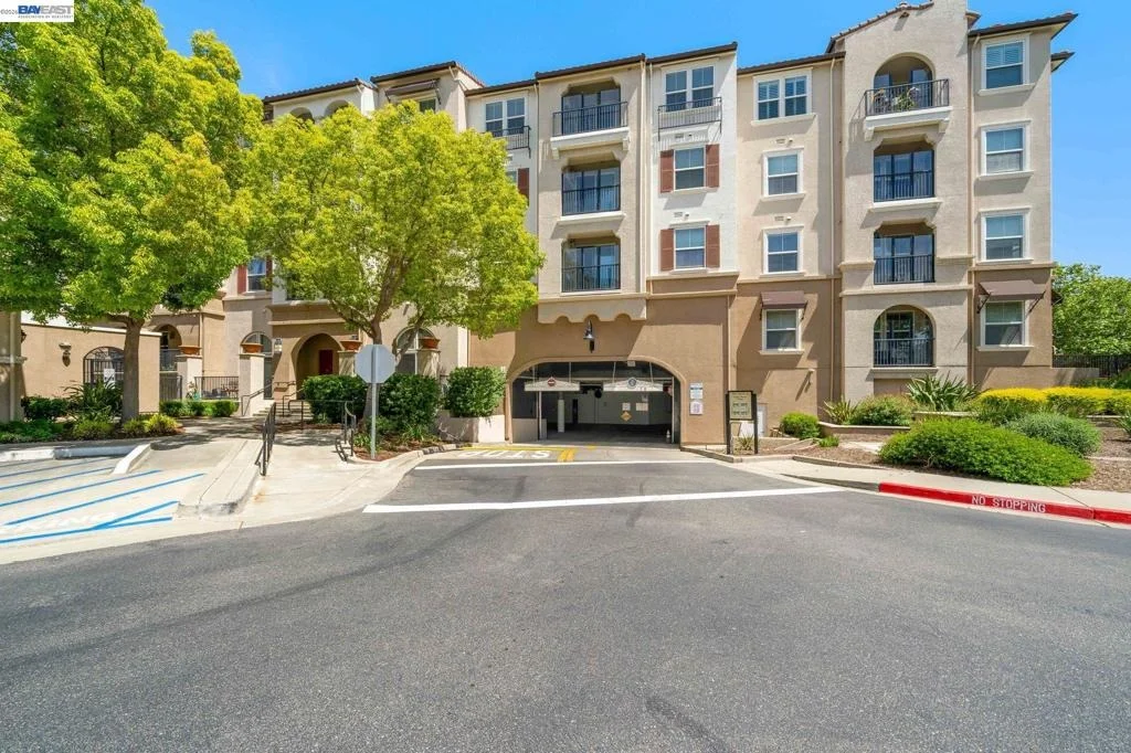 Photo of Unit 415 at 3275 Dublin Blvd