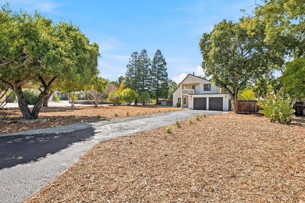 Photo of 195 Pleasant Valley Drive