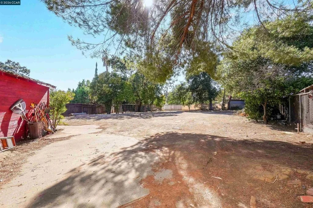 Photo of 2812 Cowell