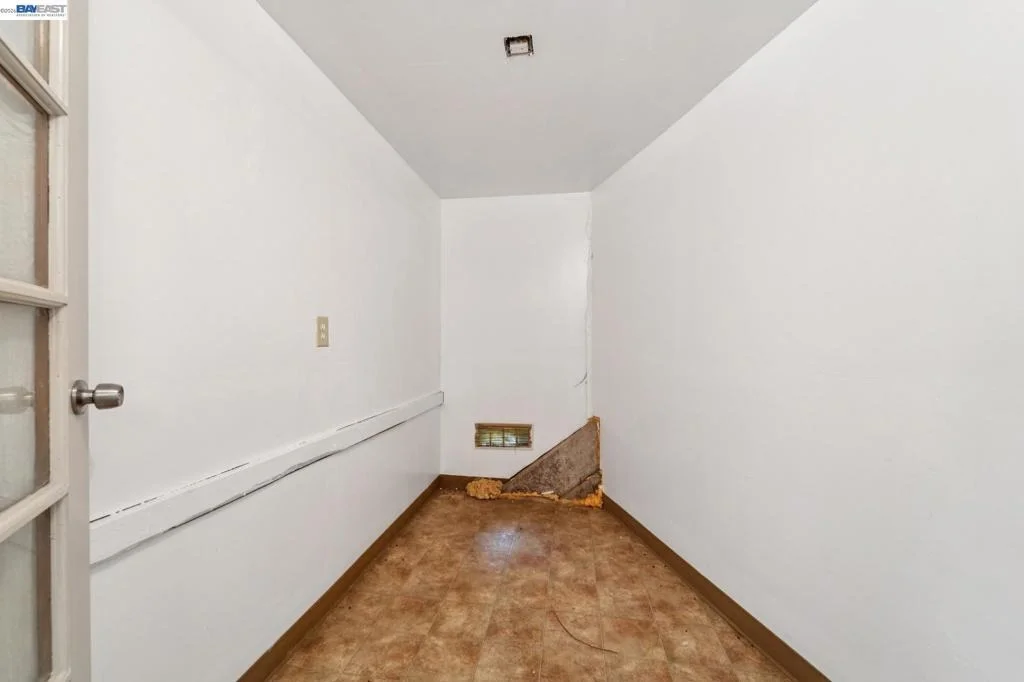Photo of 6151 Valley View Rd