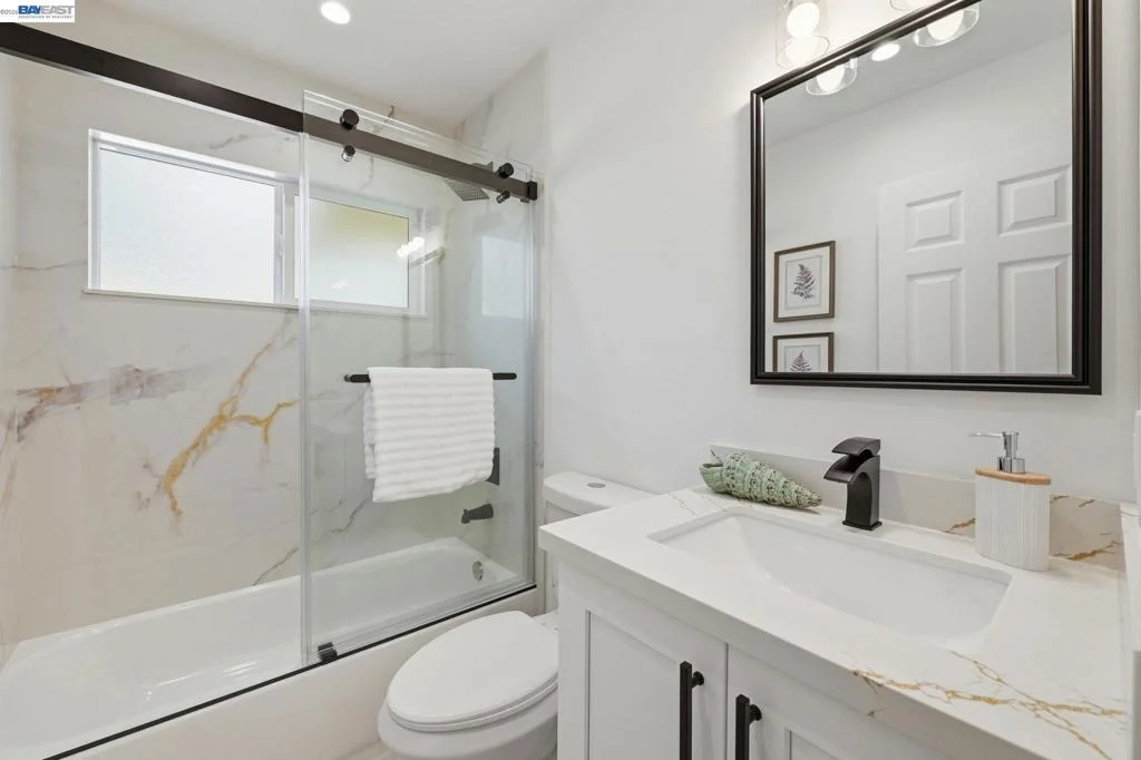 Photo of 4253 David St
