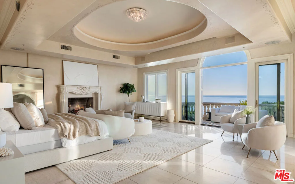 Photo of 28824 Cliffside Drive