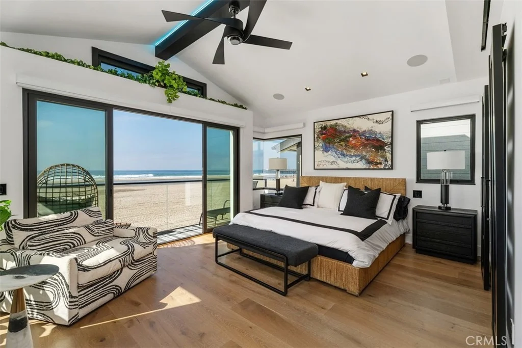 Photo of 1904 W Oceanfront
