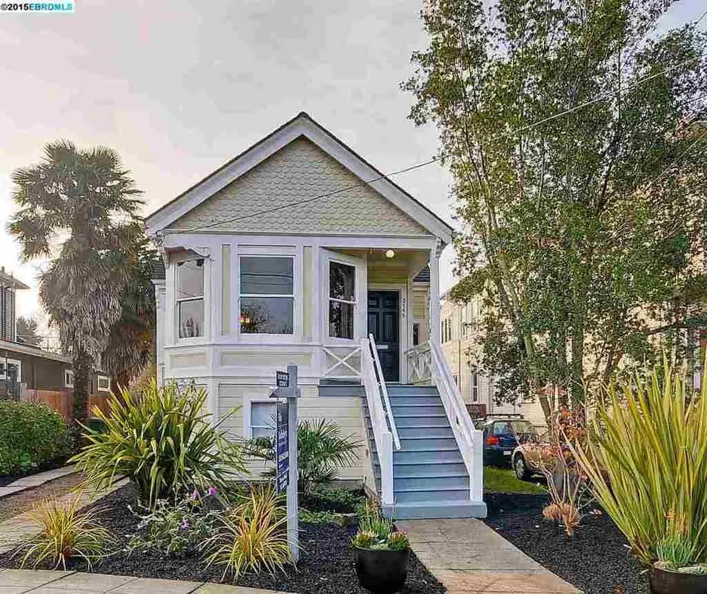 Photo of 2146 Woolsey