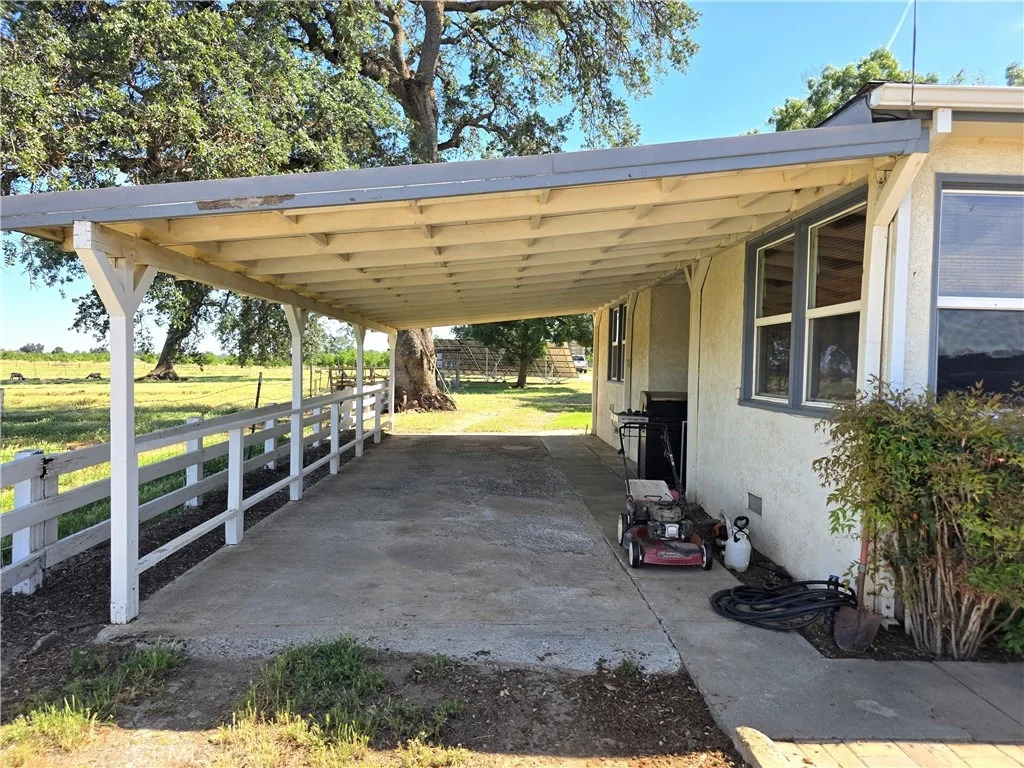 Photo of 23773 River Rd