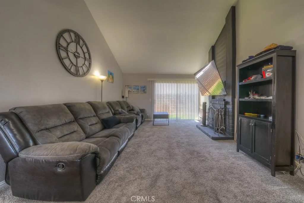 Photo of 6591 Grant