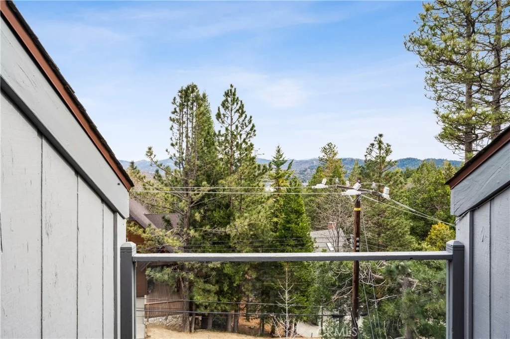 Photo of 892 Nadelhorn Drive