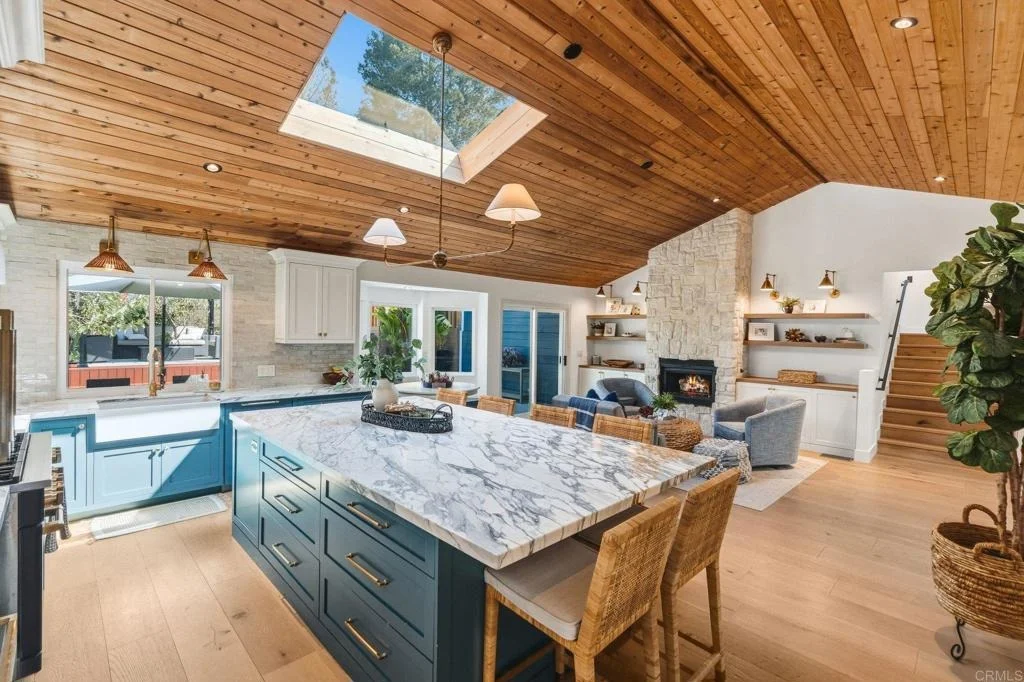 Photo of 765 Val Sereno Drive