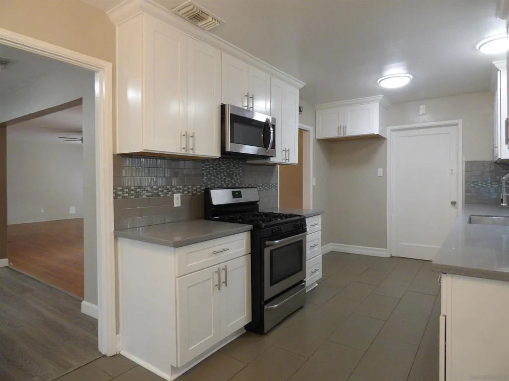 Photo of 4015 Calavo Dr