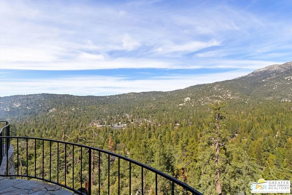 Photo of 54620 Crest Drive