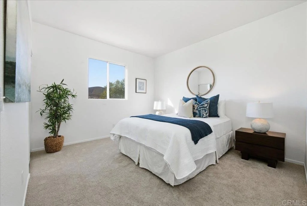Photo of 812 Avenida Abeja
