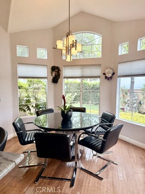 Photo of 3595 Mapleknoll