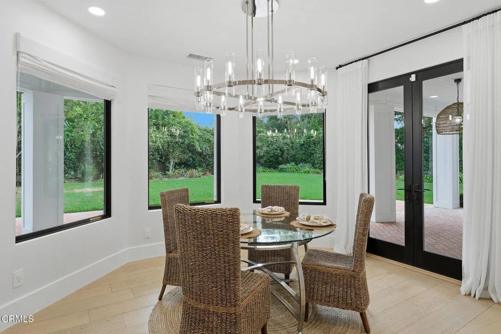 Photo of 550 Unique Lane