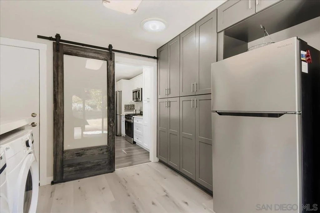 Photo of 4902 Chateau Drive