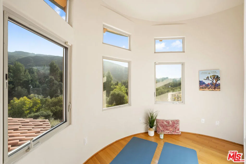 Photo of 2175 Cold Canyon Road