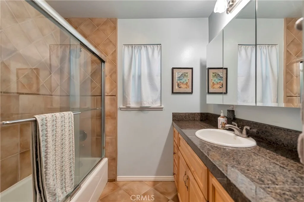 Photo of 16207 Summershade