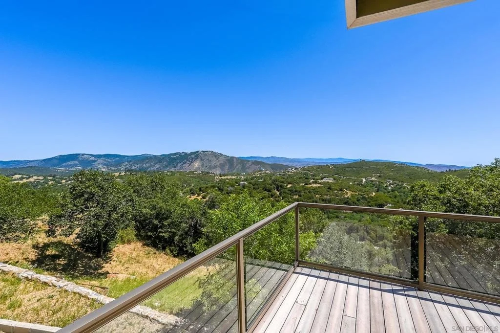 Photo of 1577 Oak Land