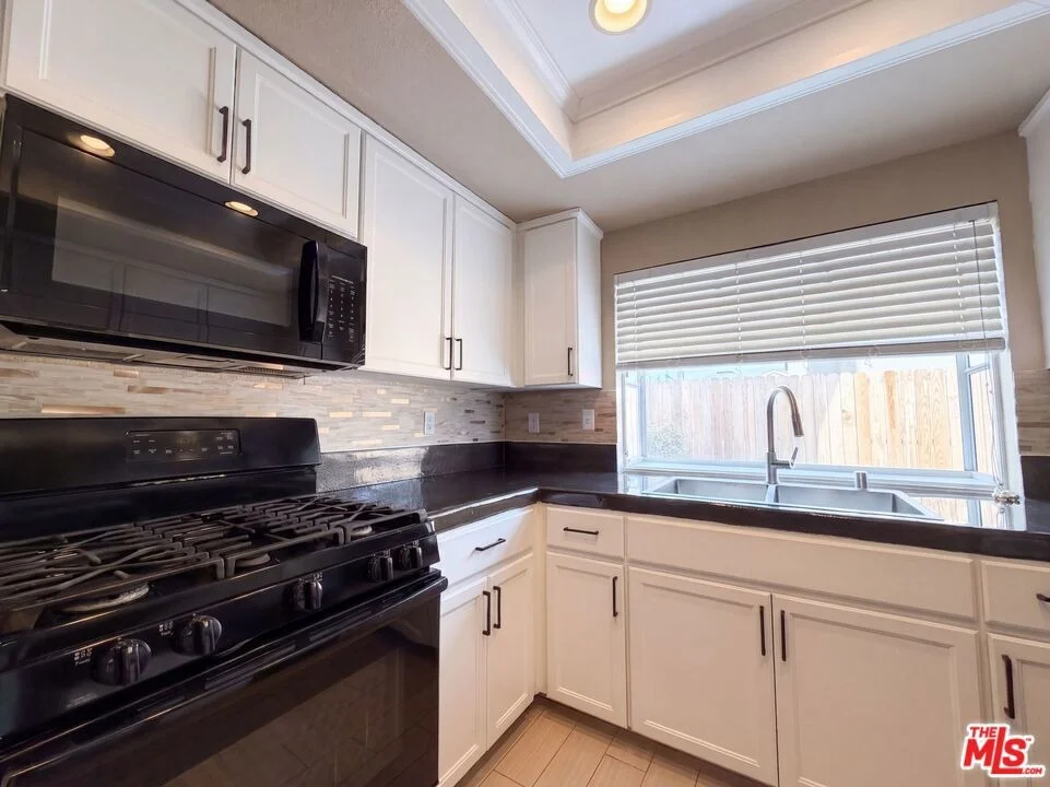 Photo of 5539 W Avenue L6
