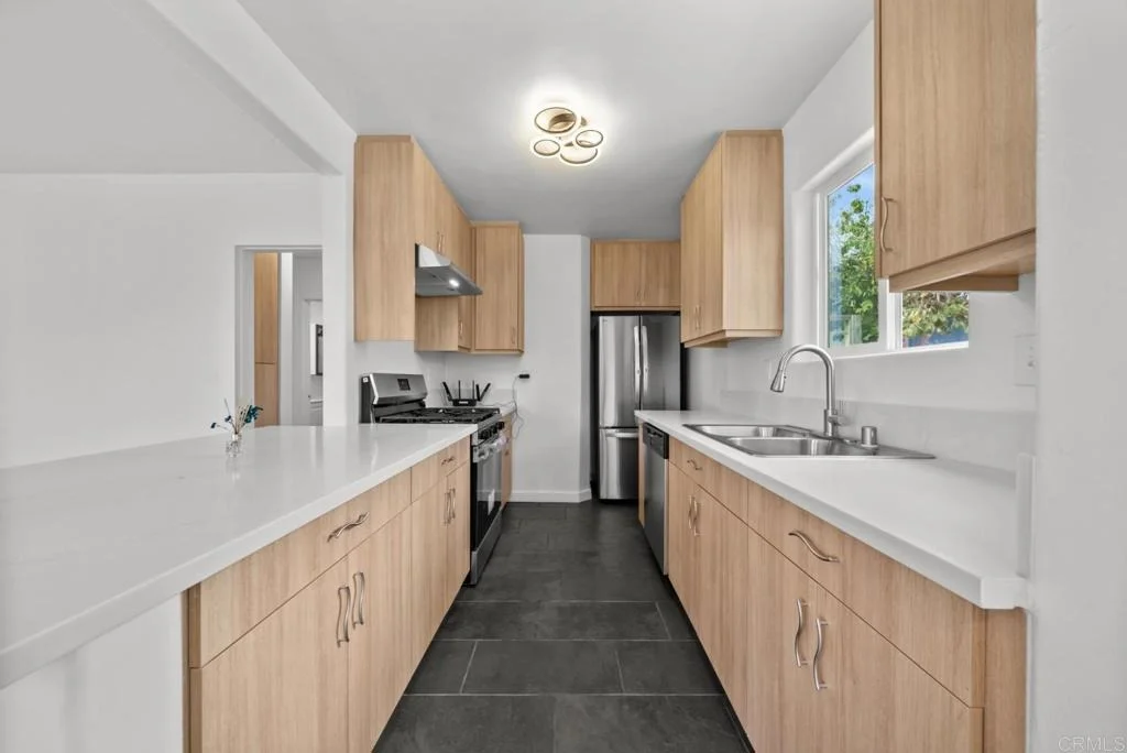 Photo of 515 Iona Drive