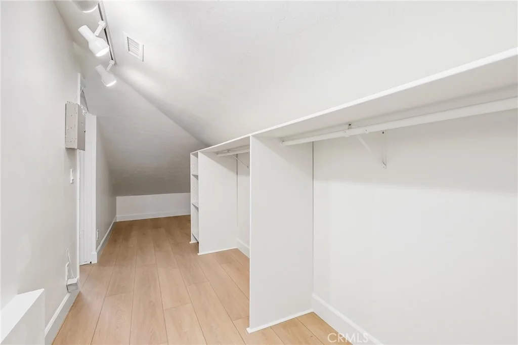 Photo of Unit 1 at 29 Orangegrove
