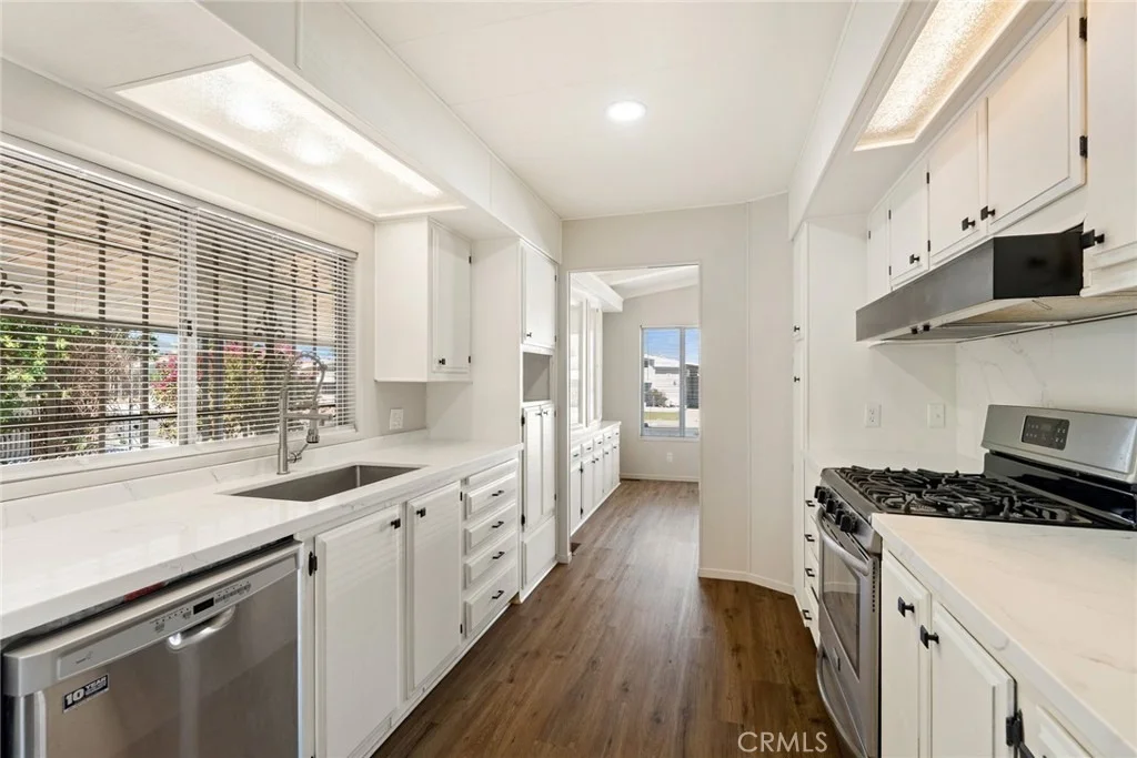 Photo of 1585 Cabrillo Drive