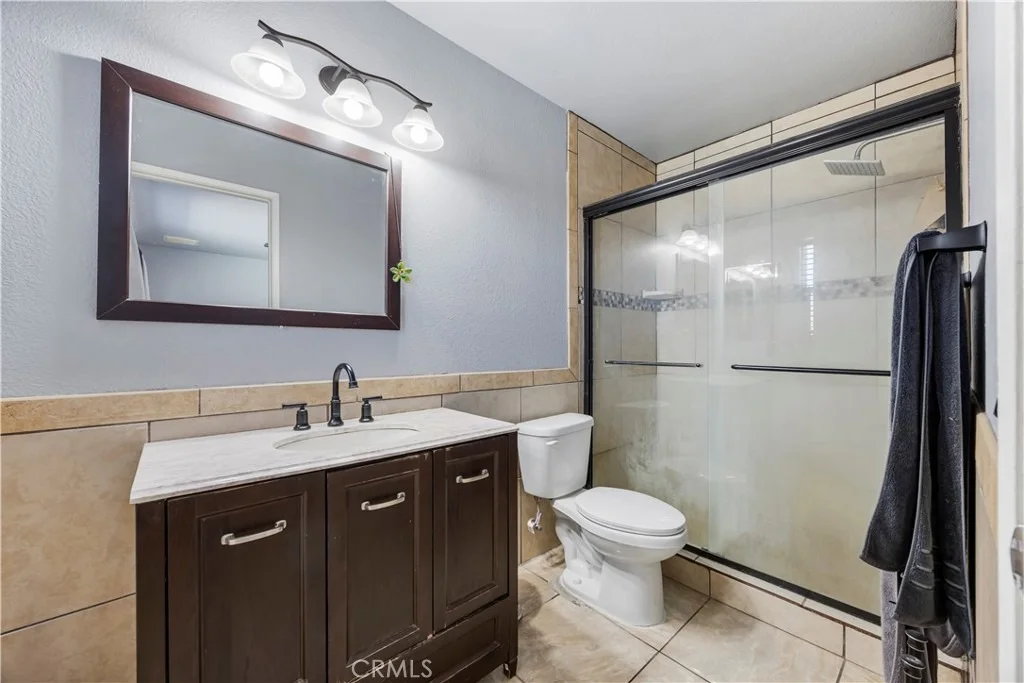 Photo of 10716 Wakefield Street E