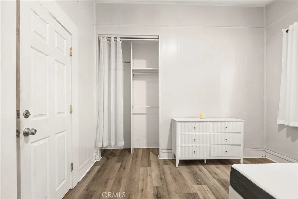 Photo of 414 W 6th Street