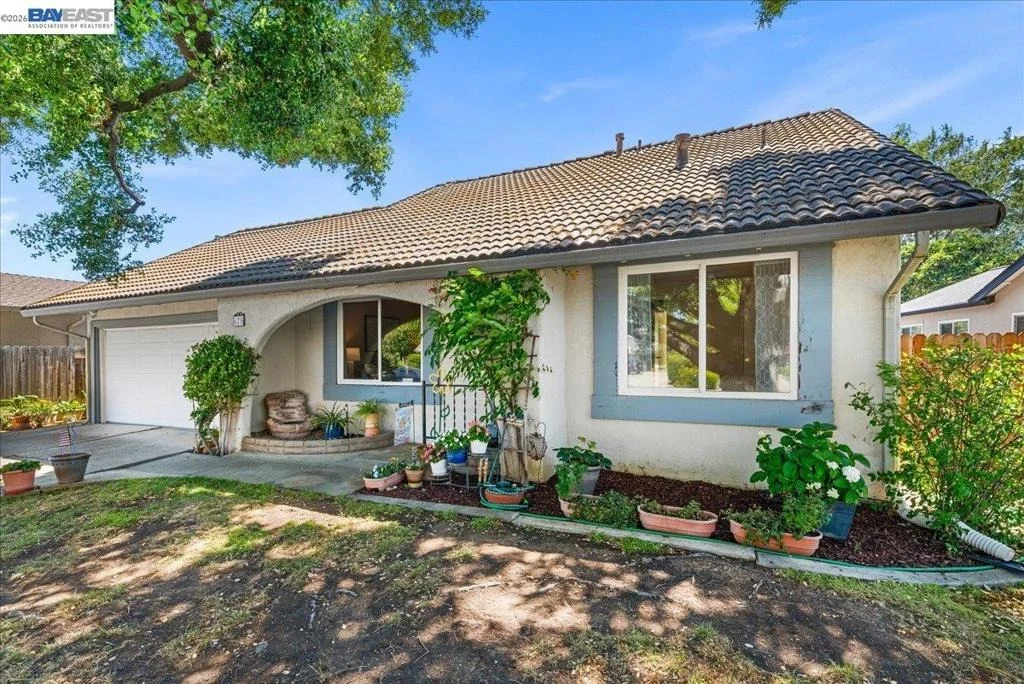 Photo of 675 Alameda Dr