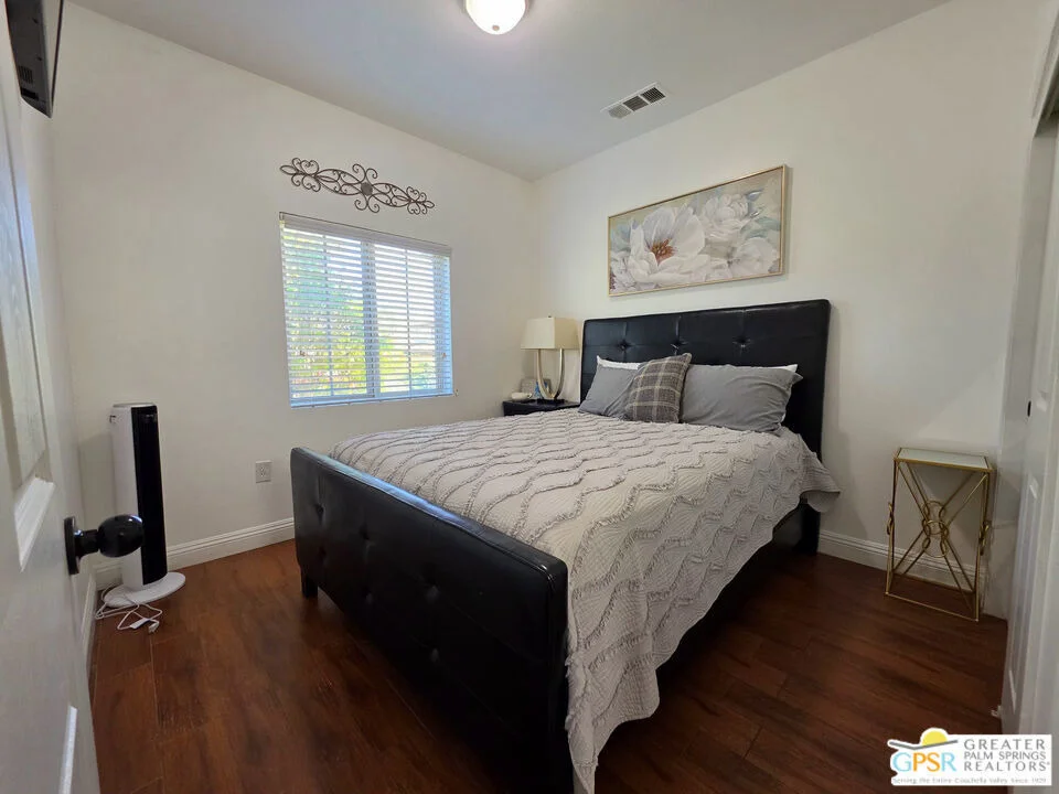 Photo of 74569 Falcon Lane