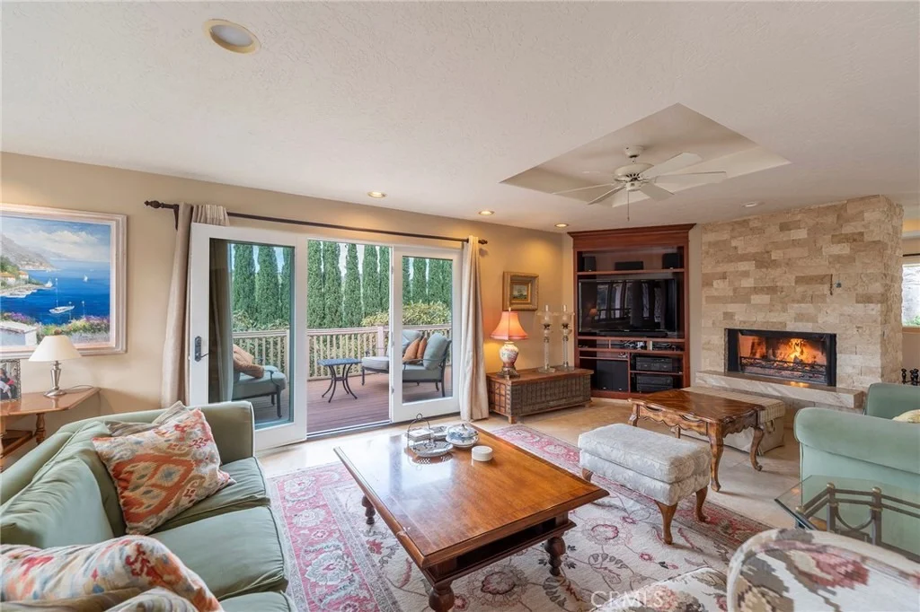 Photo of 2740 Los Alisos Drive