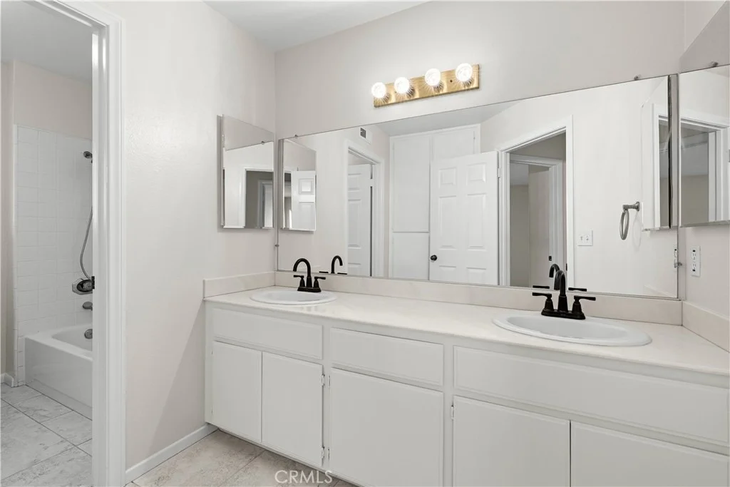 Photo of 1430 Sierra Sky