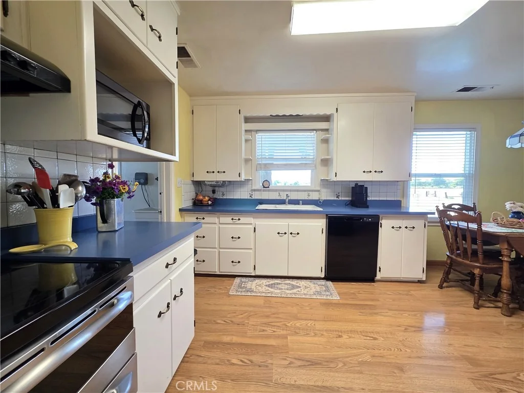 Photo of 23773 River Rd