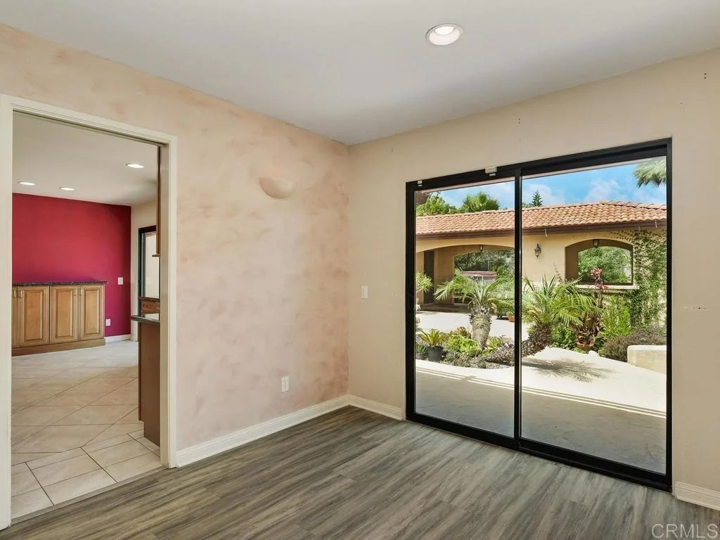 Photo of 4798 Hillside Drive