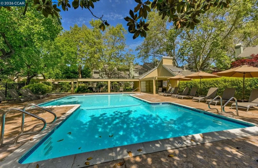 Photo of 1875 Stratton Cir