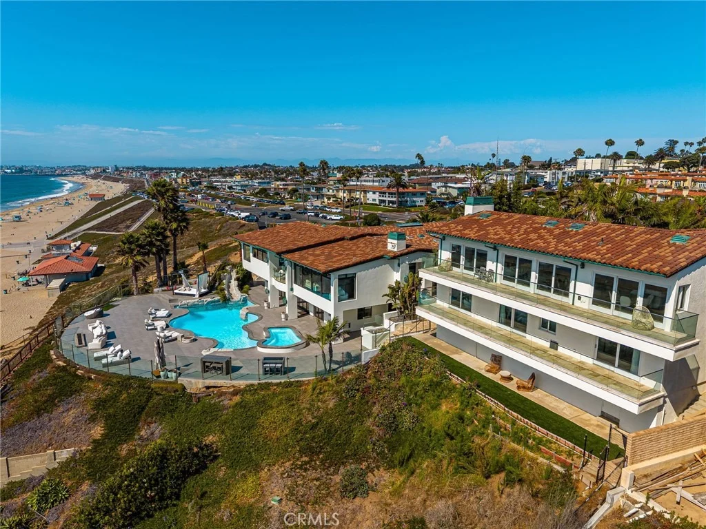 Photo of 417 Paseo De La Playa