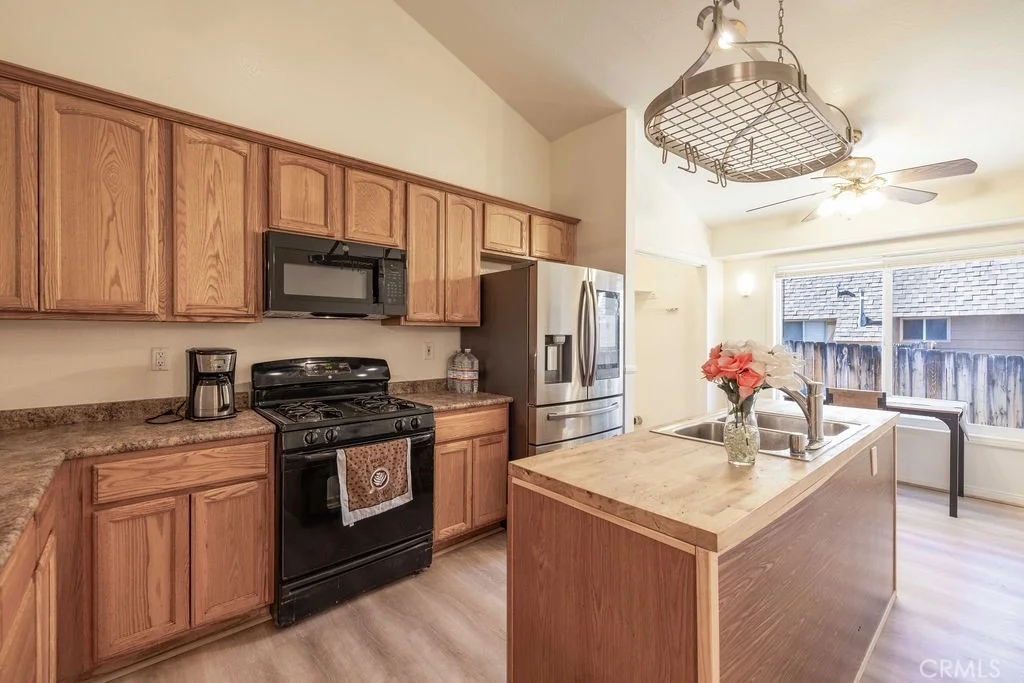 Photo of 451 Maple