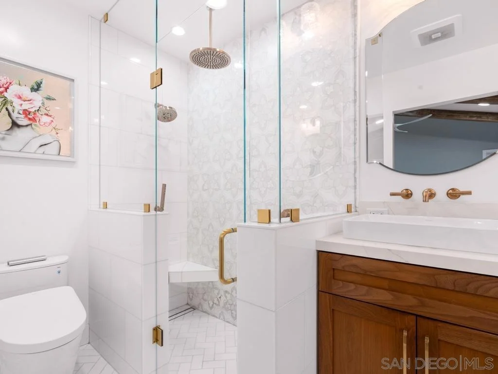 Photo of 8804 Robinhood Lane