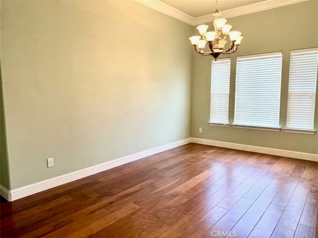 Photo of 82 N Wathen