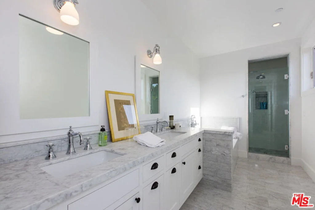 Photo of 23812 Malibu Road