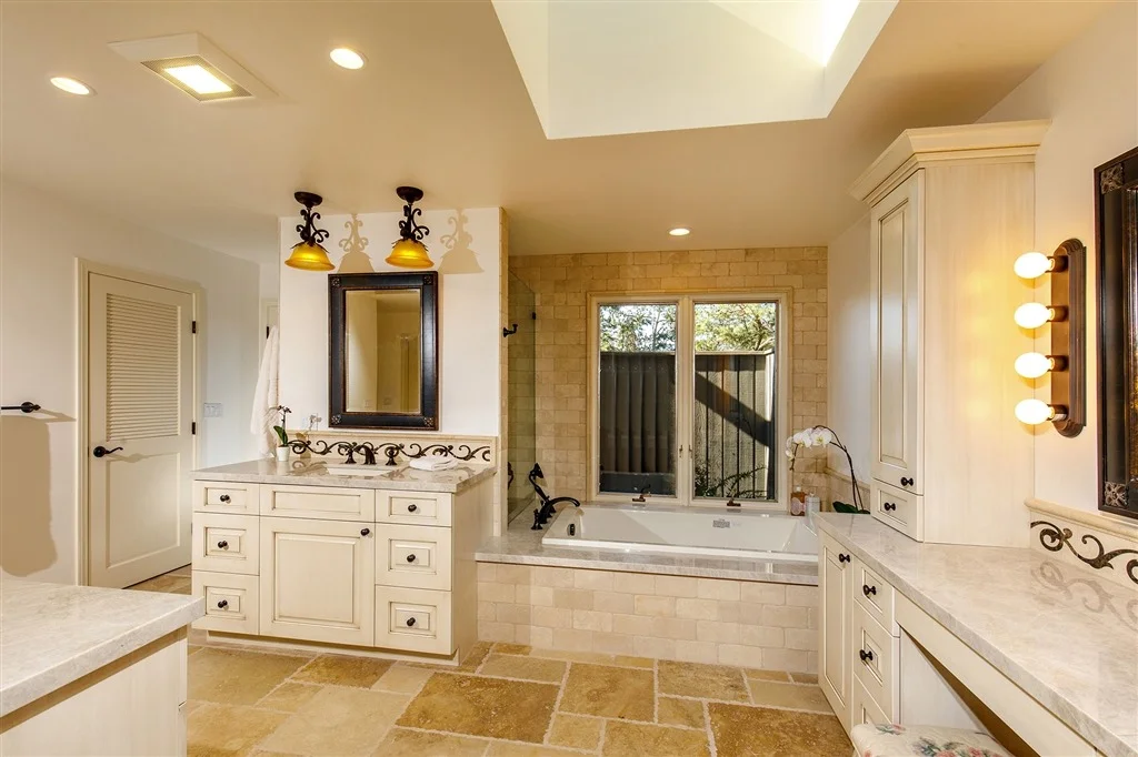 Photo of 4972 San Elijo