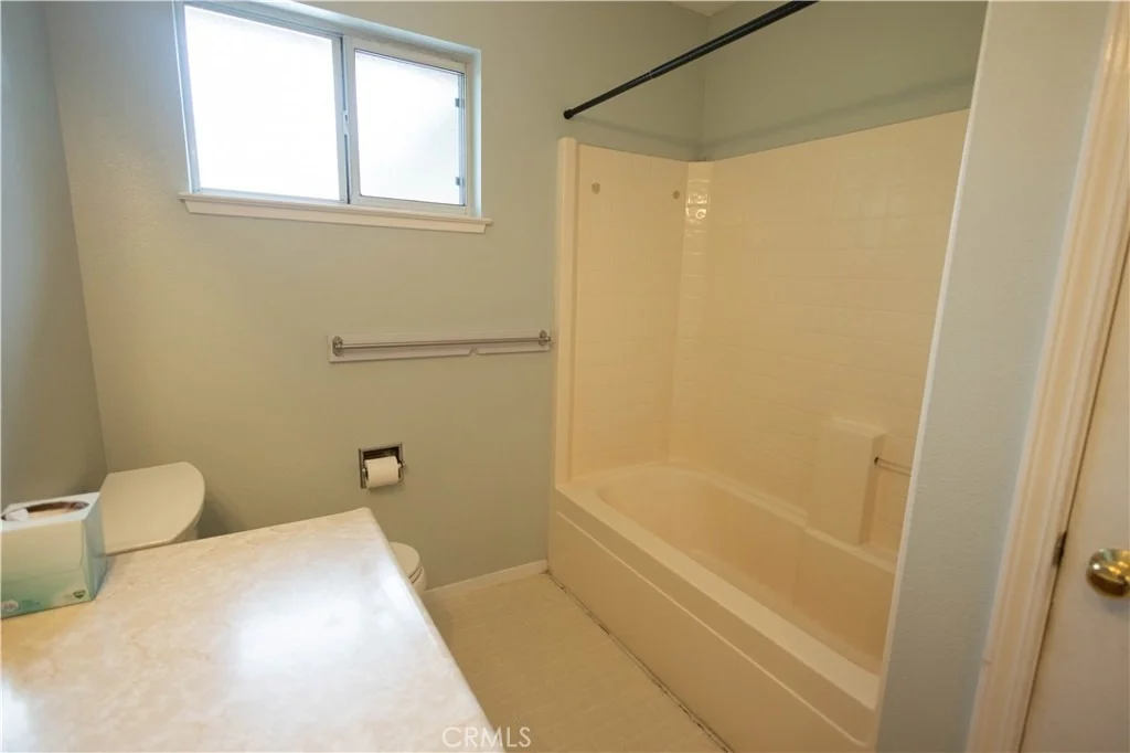 Photo of 6042 Grange
