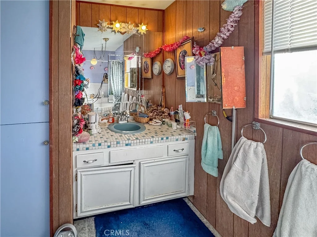 Photo of 1415 Tamarack Lane